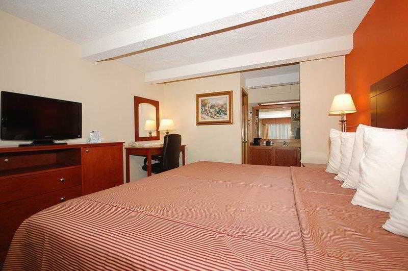 Best Western Montis Inn St. Robert Buitenkant foto