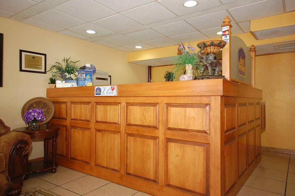 Best Western Montis Inn St. Robert Buitenkant foto