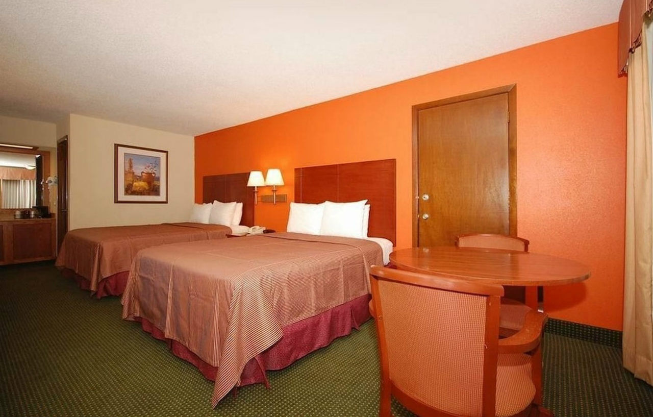 Best Western Montis Inn St. Robert Buitenkant foto